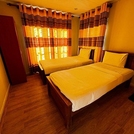 Blue Moon Hotel 努沃勒埃利耶 外观 照片