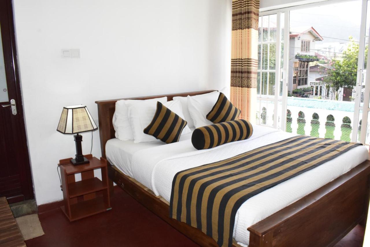 Blue Moon Hotel 努沃勒埃利耶 外观 照片