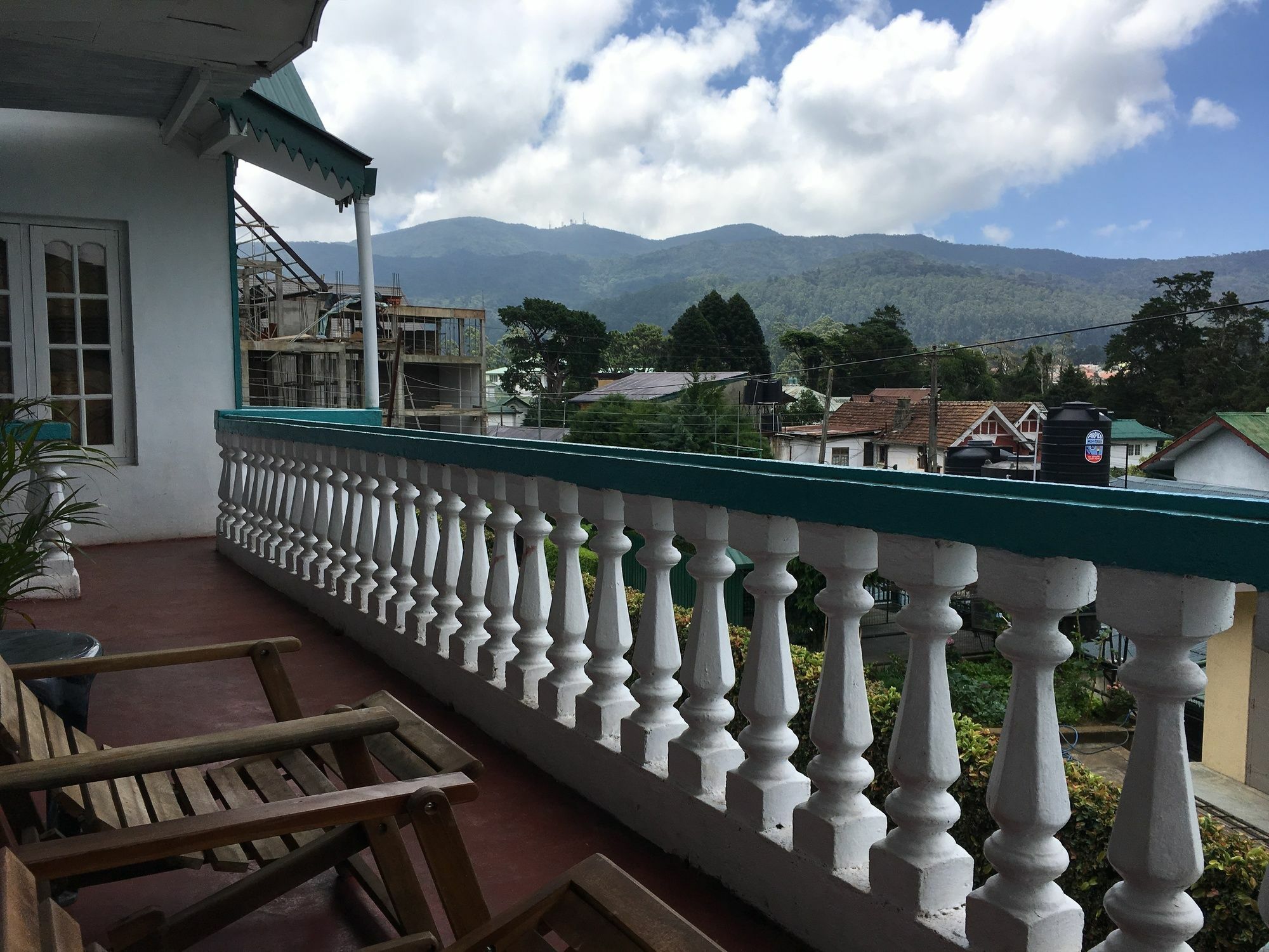 Blue Moon Hotel 努沃勒埃利耶 外观 照片